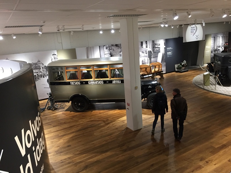 Projets X pour le musée Volvo à Göteborg (Suède). Conception : Ljusteknik AB, Låsbomsgatan 12, 589 41 Linköping, Suède. LINKÖPING, SUEDE