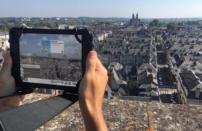 44 Screens Tour Charlemagne Tours