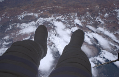 Photographie prise par Thomas Pesquet lors d'une sortie extravéhiculaire et publiée sur son compte Twitter @Thom_astro le 14 janvier 2017