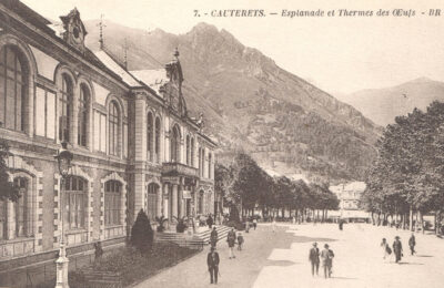 esplanade thermes cauterets