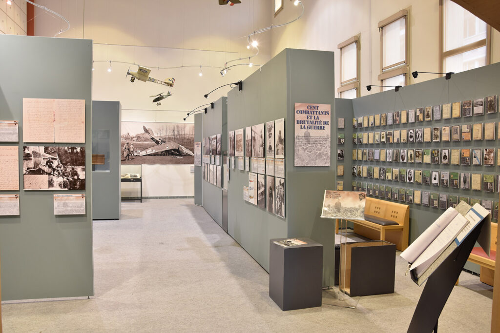 Cloisons Mila-Wall 100 de MBA France pour le dernier volet d'une série d'expositions consacrées à la Grande Guerre, Archives départementales de Alpes de Haute-Provence. ©JM Delaye - AD AHP