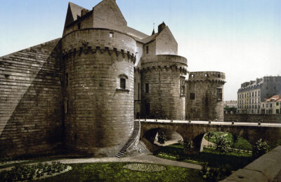 L'entrée du Château de Nantes en 1900 ©Domaine public
