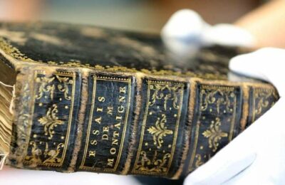retour-des-essais-de-montaigne-a-la-bibliotheque-apres-numerisation